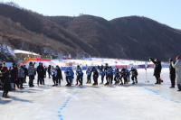 秦皇岛市第一届全民健身冰雪运动会暨秦皇岛市青少年速度滑冰锦标赛在老君顶举行